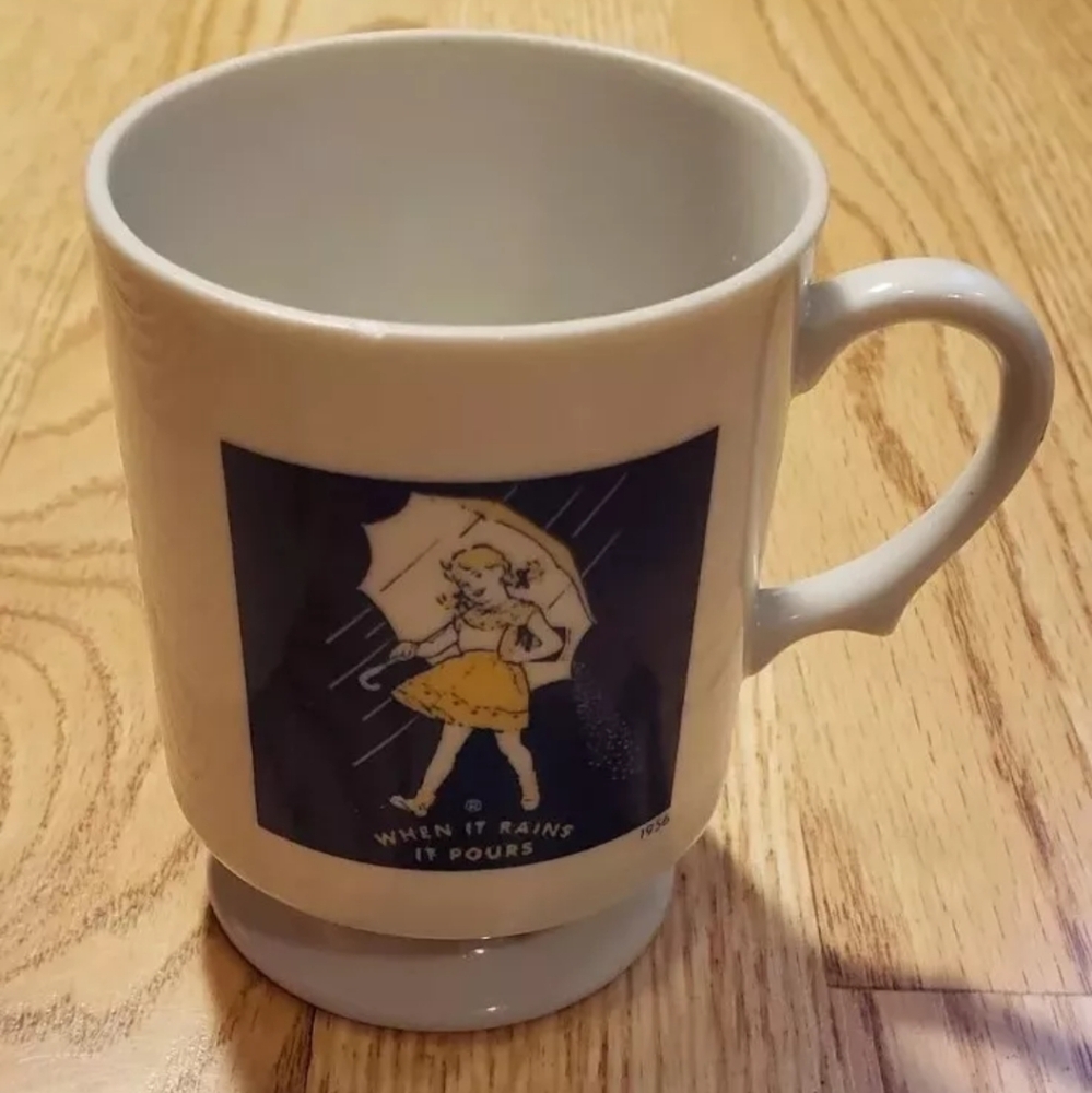 Morton Salt Girl Coffee Cup Mug Tea Retro 1956 When it Rains it Pours